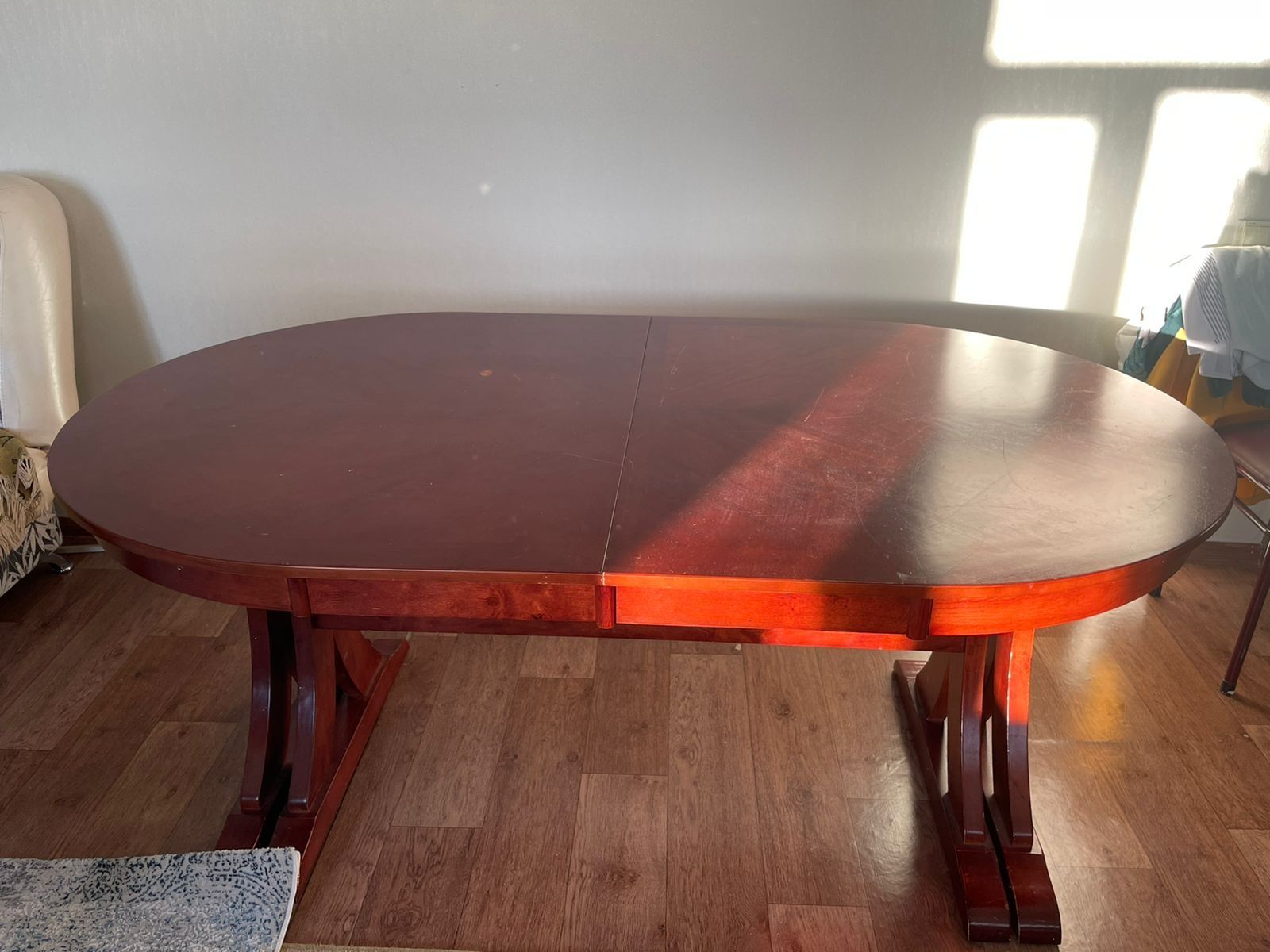 Продаю стол большой стол дерево длина 3м собирается цвет как на фото