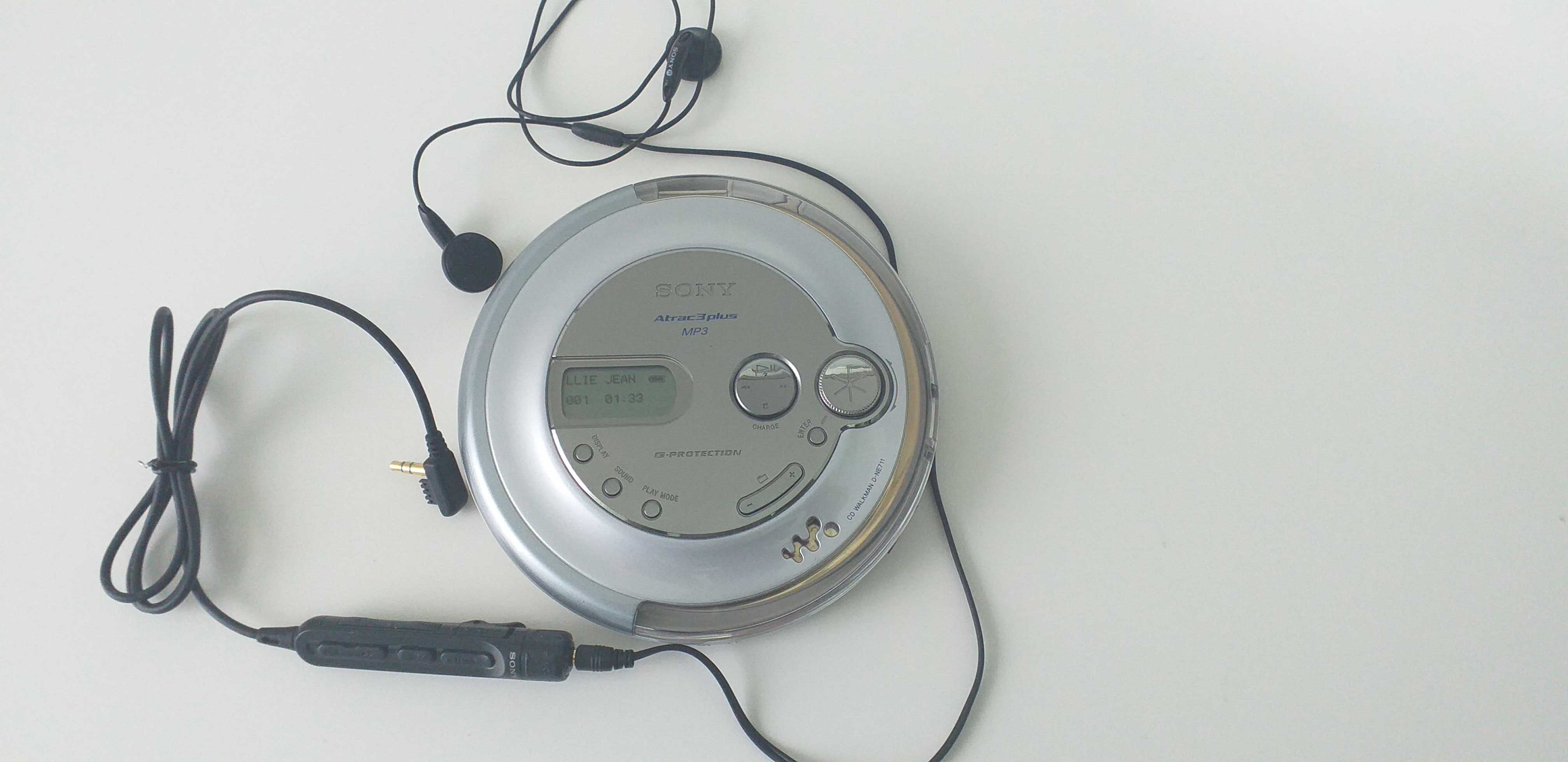 CD Sony WALKMAN D-NE711 Atrac 3 plus MP3