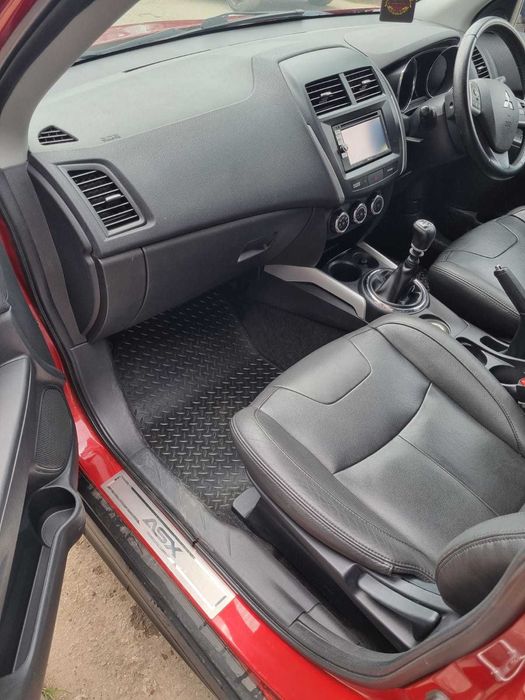 Продавам Джип Mitsubishi