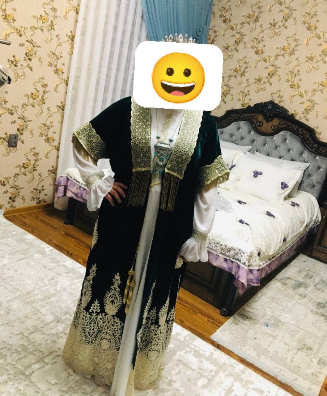 Yashil abaya sotiladi