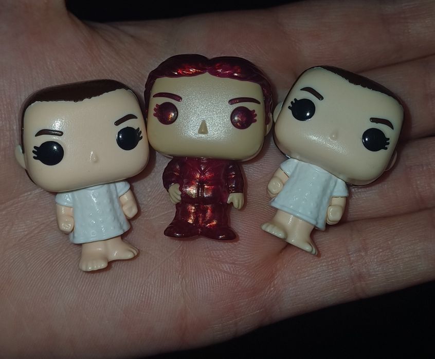 Киндер "Очень странные дела"