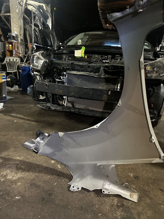 Преден ляв калник Honda Jazz 2008г-2015г