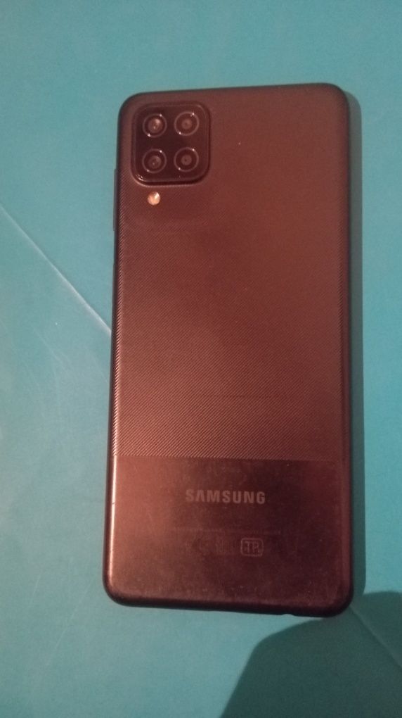 Samsung a12 64 ga 4 gb srochna sotiladi