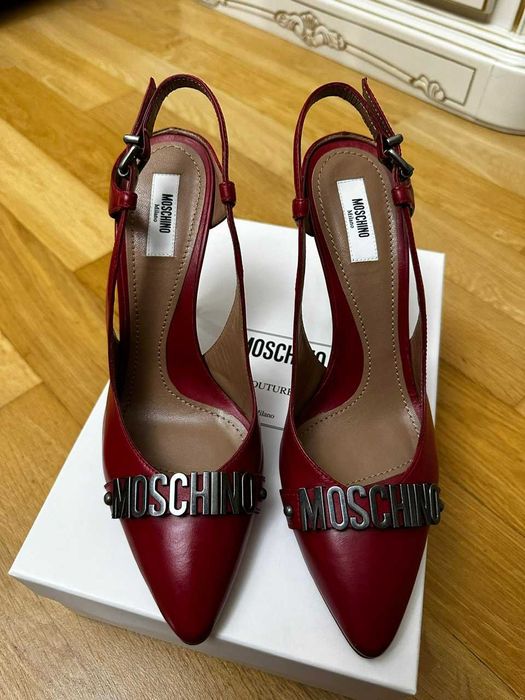 Pantof cu Toc Moschino Nr41 NOI
