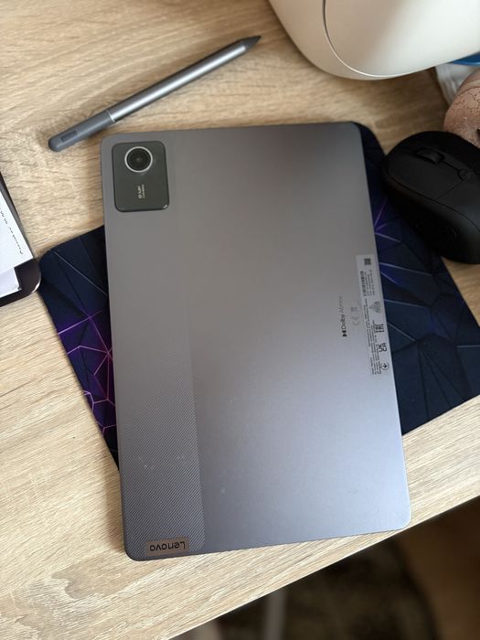 Tableta lenovo TabM11