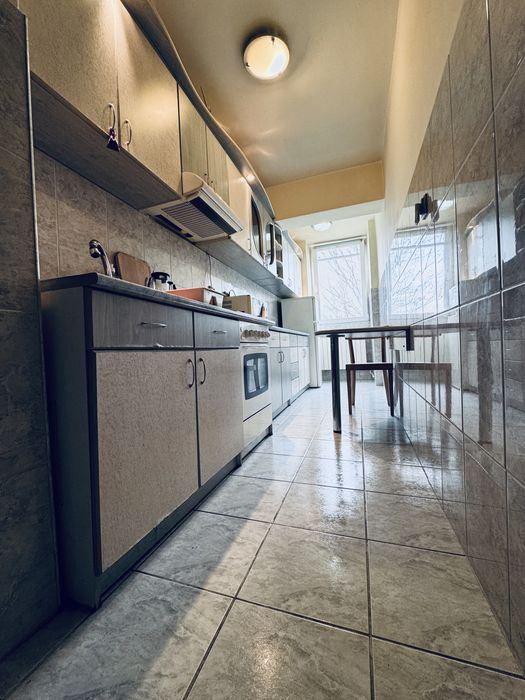 Apartament cu o camera 37 mp DECOMANDAT, luminos Et 1 Iosia de vanzare