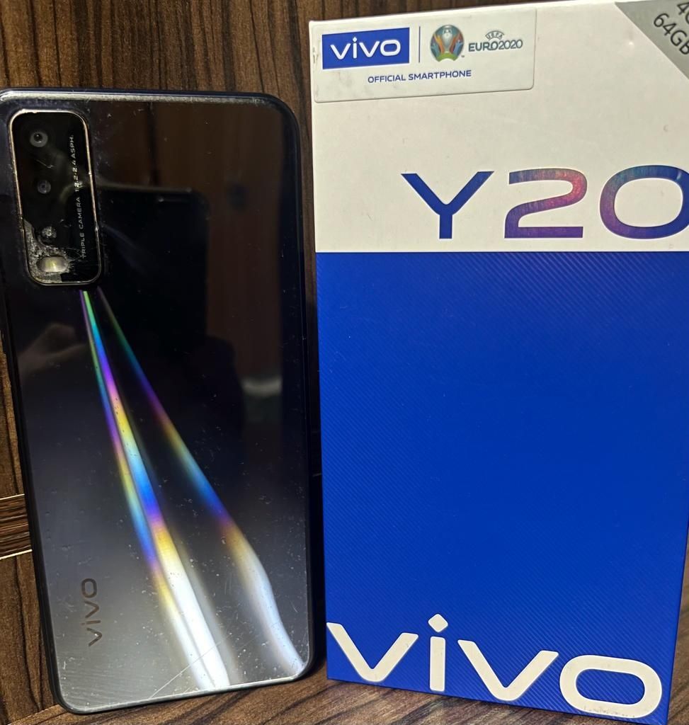 Продам смартфон Vivo y20 64/4  ТОРГ