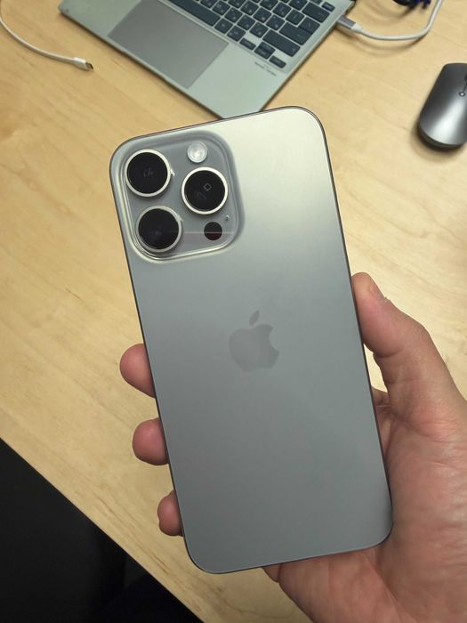 iPhone 15 Pro Max – Natural Titanium 256 GB – Отлично състояние