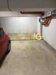 Гараж в Варна-Лятно кино Тракия площ 18 кв.м.  цена 27000 евро