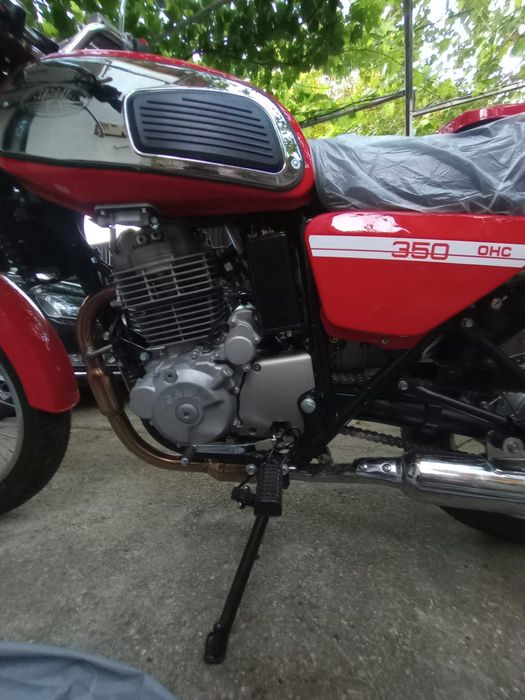 Motocicleta Jawa 2023