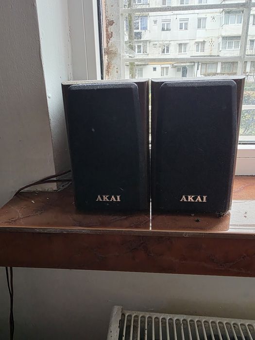 Sistem 5.1 akai in stare buna de funcționare.