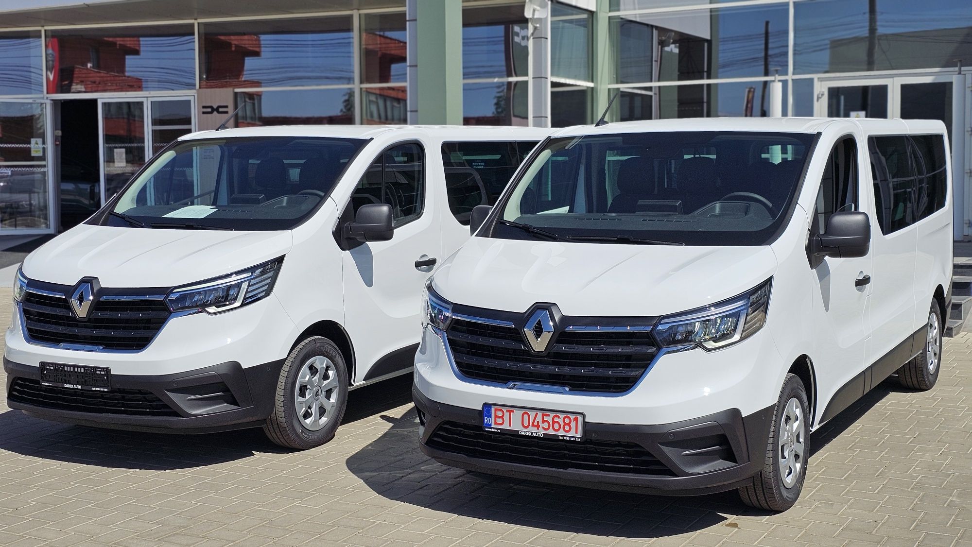 Inchirieri auto Bus 9 locuri An 2024