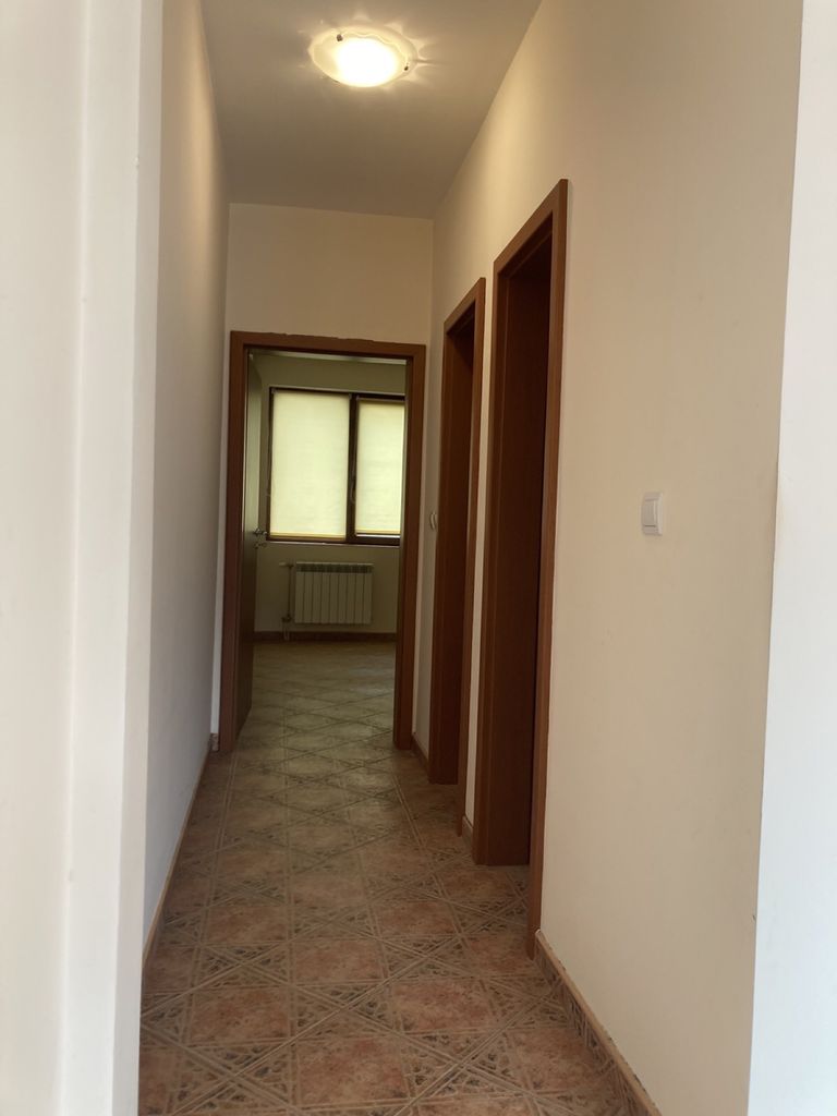 Дава се под наем Офис в с. Желява, Област София-град - 53 кв.м за 459 € - Снимка #3