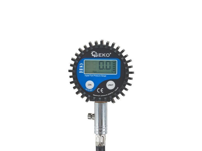 Манометър с маркуч за проверка на налягане в гумите с цифров дисплей g
