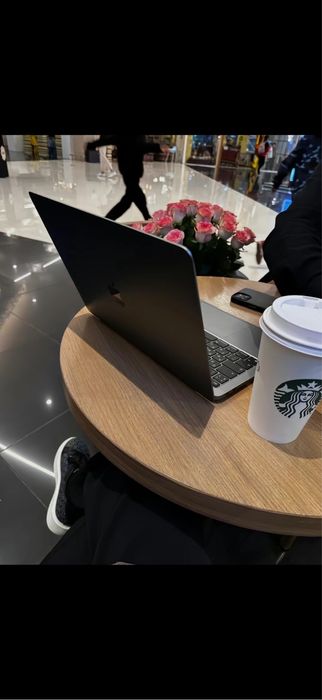 Macbook Air 13.6 M2, 2022