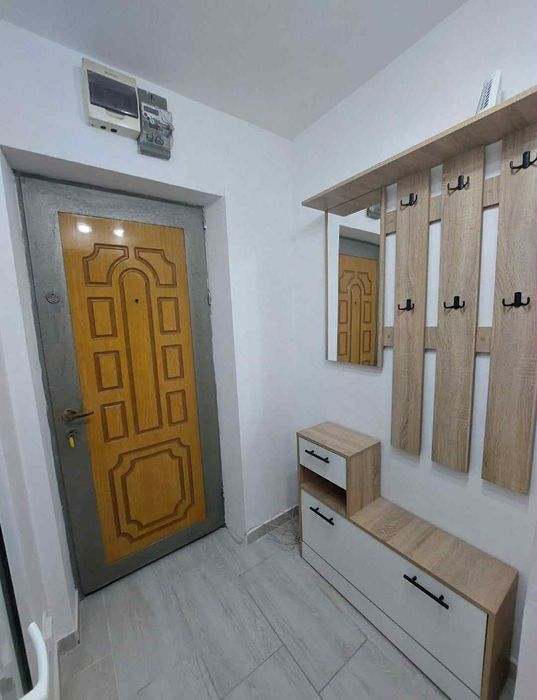 Persoana fizica închiriez