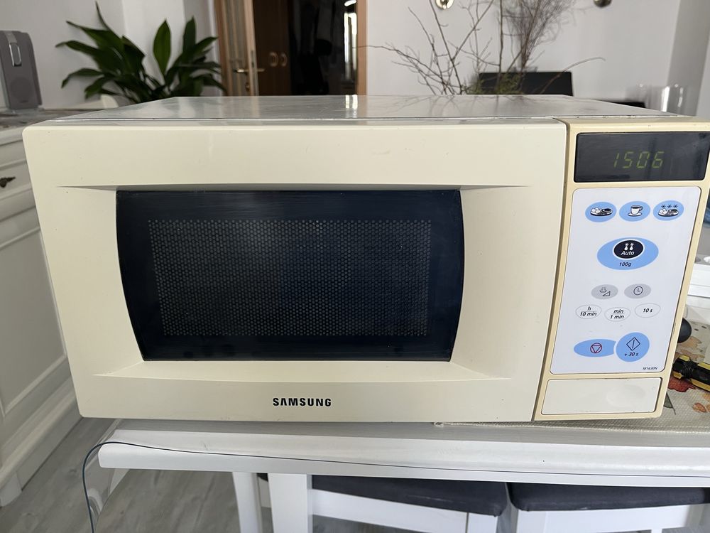 Микровълнова фурна Samsung