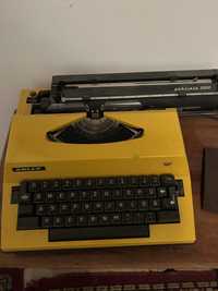 vand masina de scris  electrica si manual