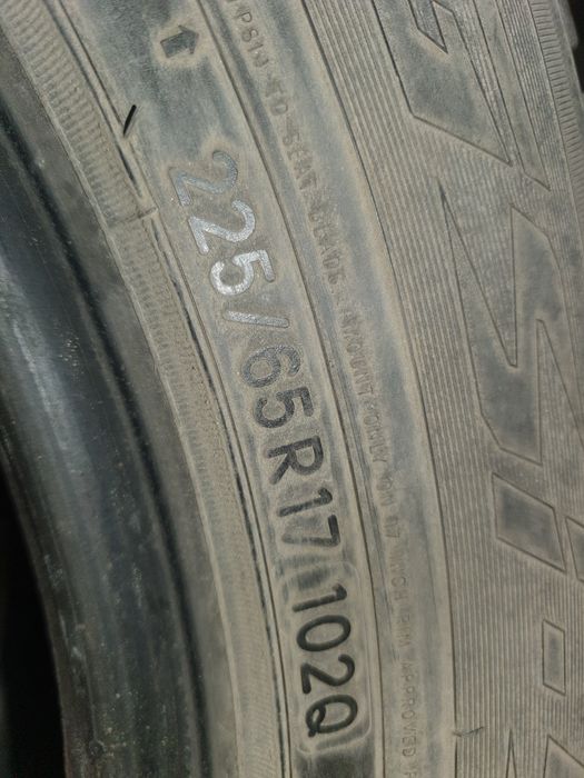 Продам зимние шины R 17 Toyo