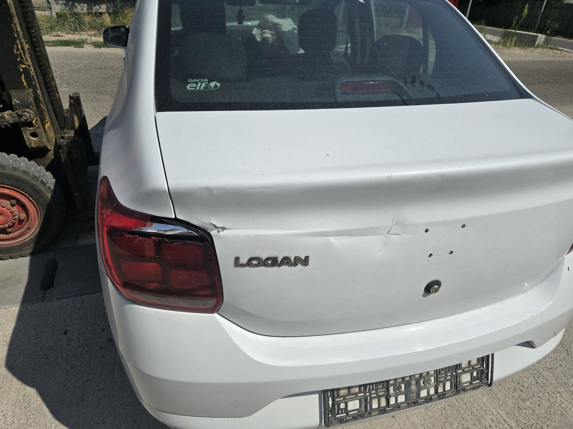 Dezmembrez Logan 0.9 tce 2019 alb