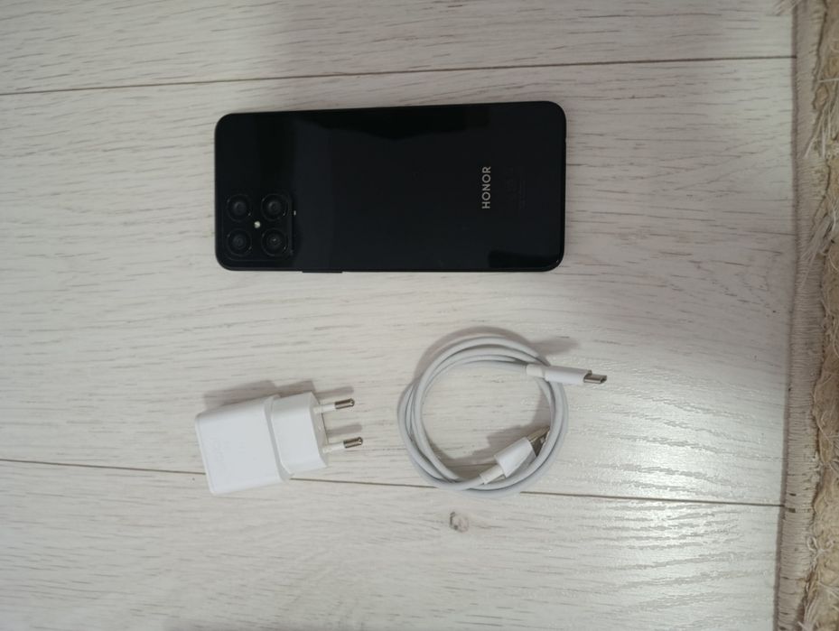 Honor x8 dual SIM de 6gbde RAM și 128gb