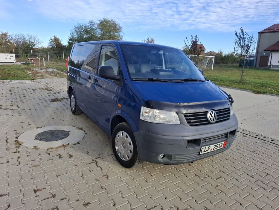 Vând Vw Caravelle T5