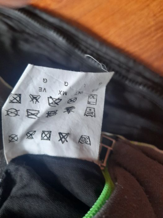 BOSS мъжко яке S размер.