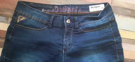 Blugi skin fit desigual