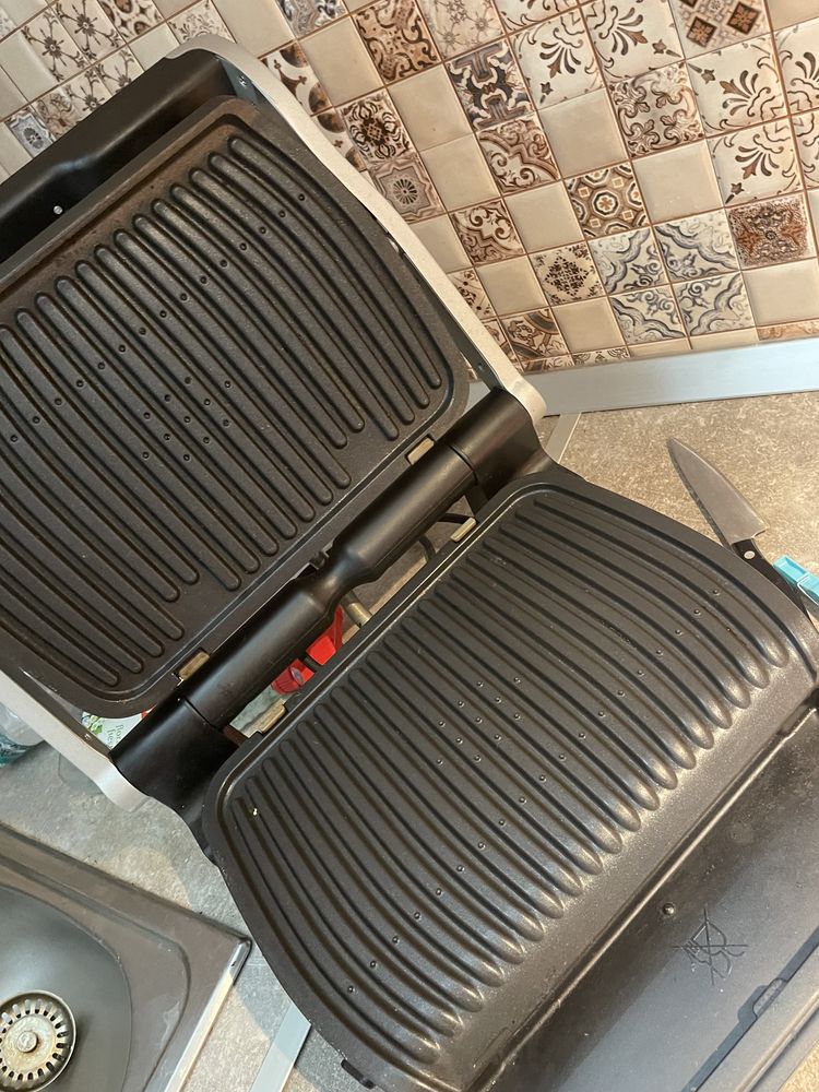 Gratar electric OptiGrill Tefal