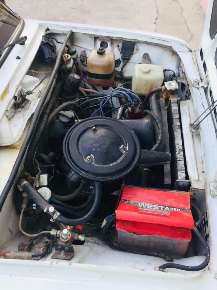 Vaz 21011 sotiladi srocni