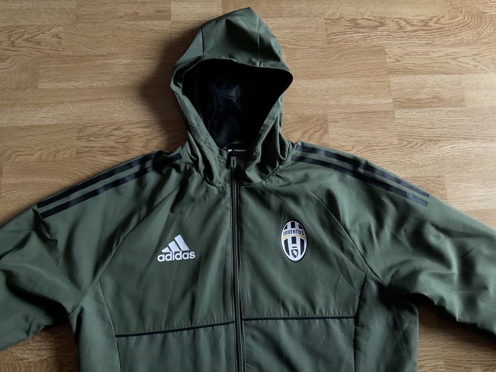 Hanorac original Adidas Juventus Torino UCL impecabil