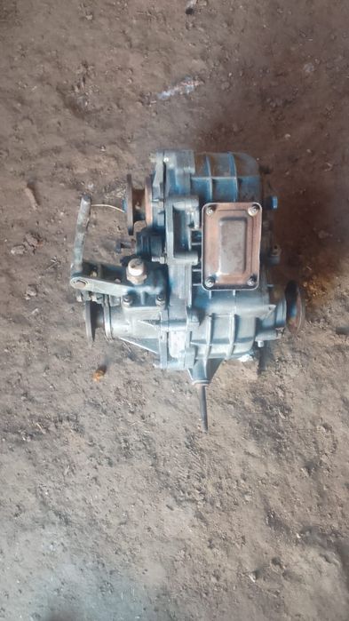 Редуктор и задний мост нива