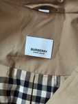 Оригинален Burberry тренчкот/шлифер - произведен в Румъния