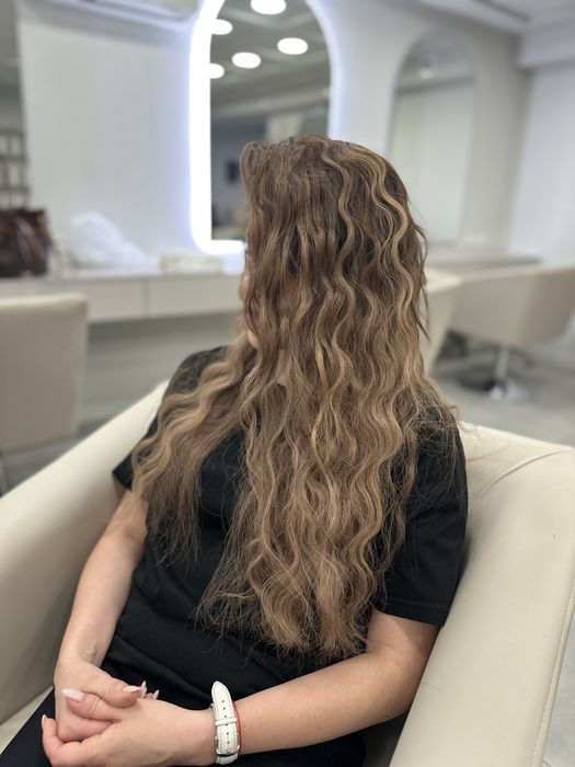 Наращивание волос стилист парикмахер