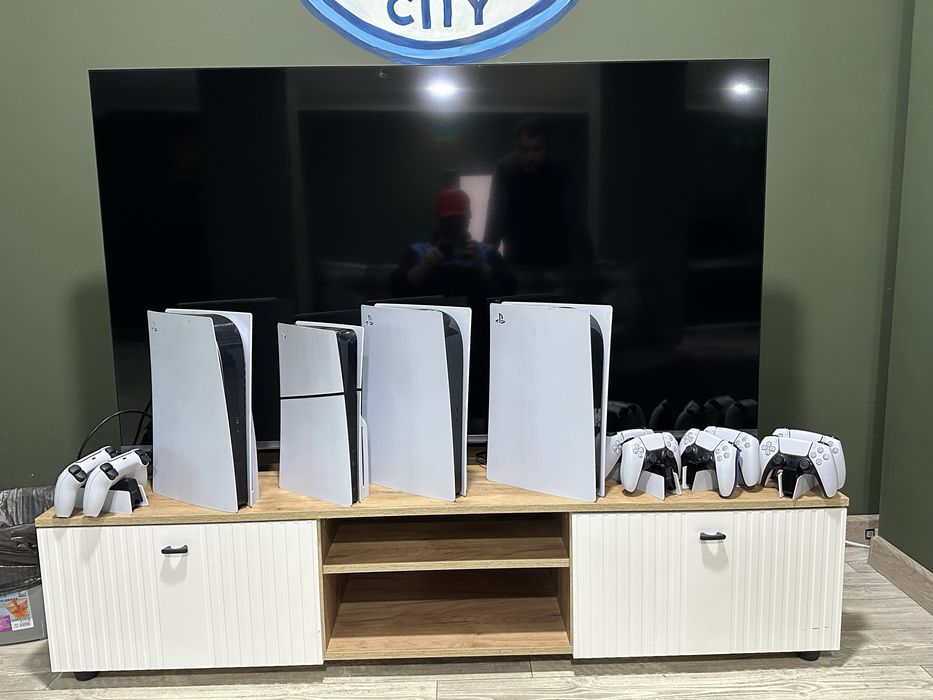 Playstation 5 джойстики телевизор зарядные подстанции
