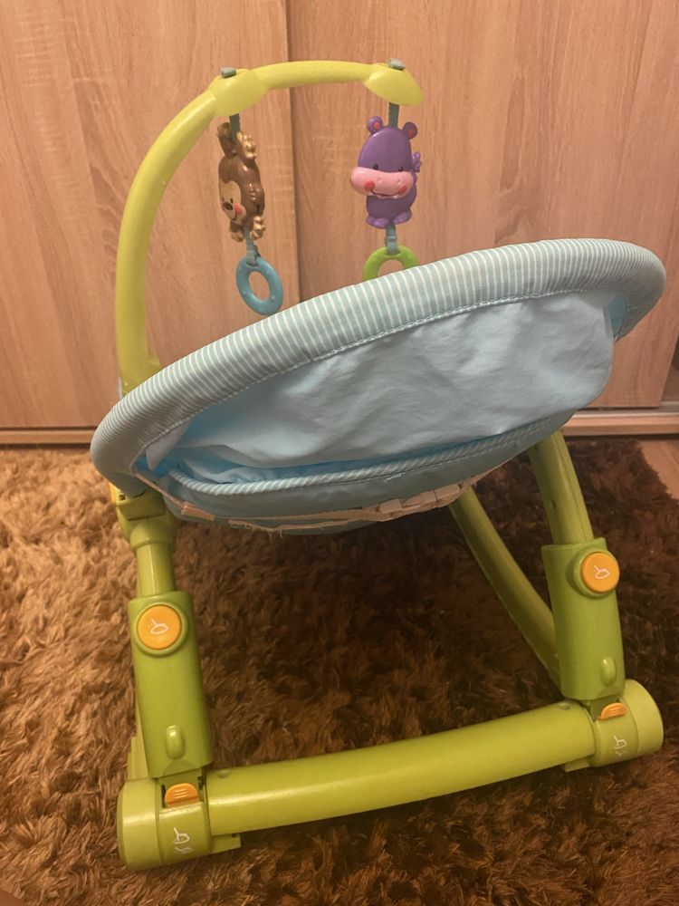 Бебешки шезлонг/люлка-Fisher Price