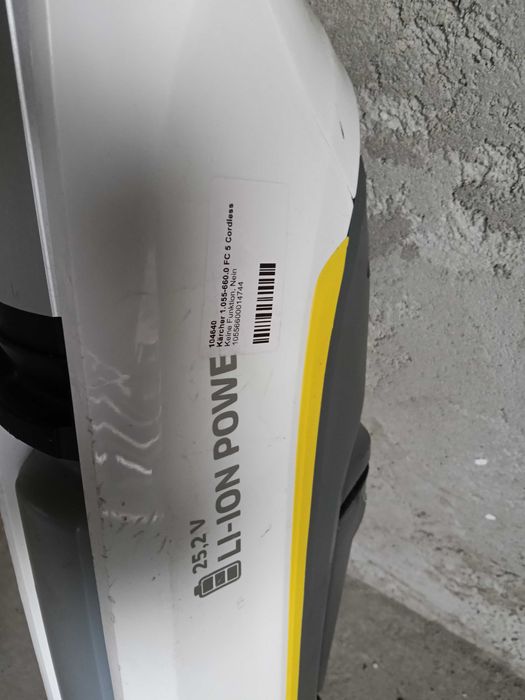 Aspiratoare verticale