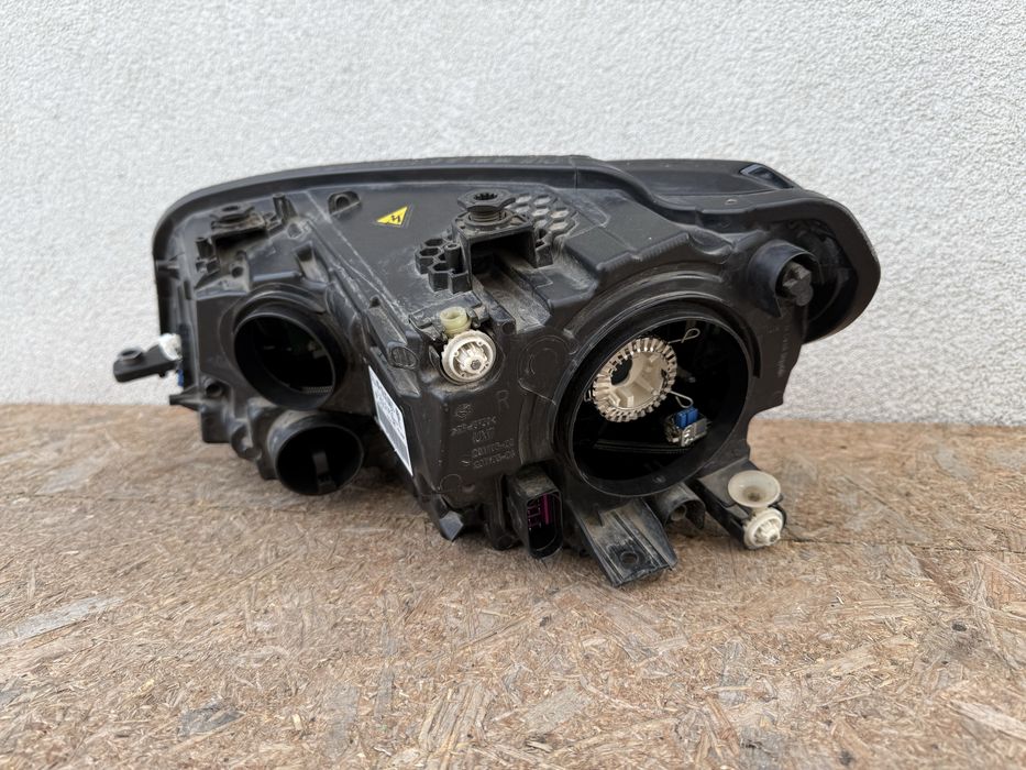 Far dreapta VW Caddy 2K Facelift Xenon + LED 2015-02020 Original