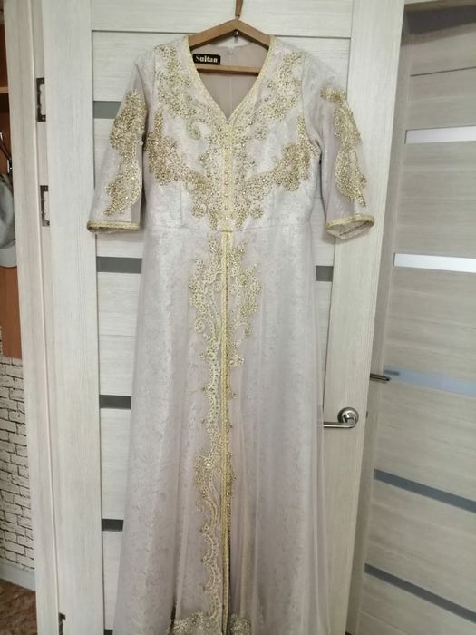 Продам вечернее платье