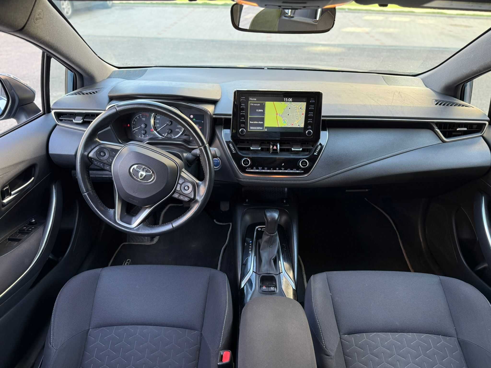 Toyota Corolla 1.8 HYBRID break automata CVT 2022 hibrida