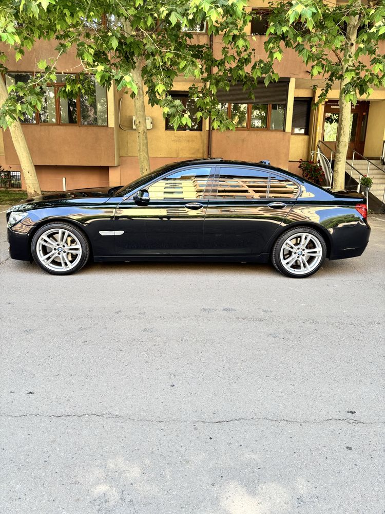 Vand bmw 750 xd m pachet
