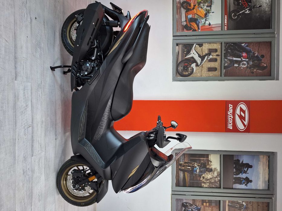 Maxiscuter Daytona Zontes E350 - puternic, comod, '' Rate ''