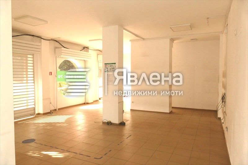 Дава се под наем Магазин в София, Левски Г - 82 кв.м за 767 € - Снимка #3