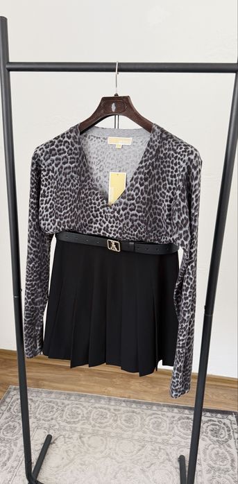 Michael Kors нов с етикет пуловер