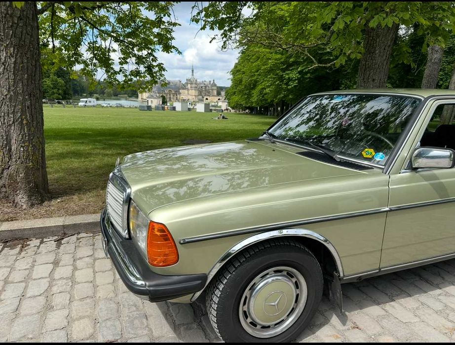 Inchiriem Old Timer Mercedes