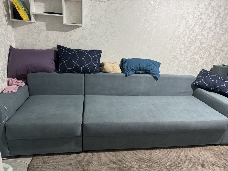 Продам диван за очень маленькую цену