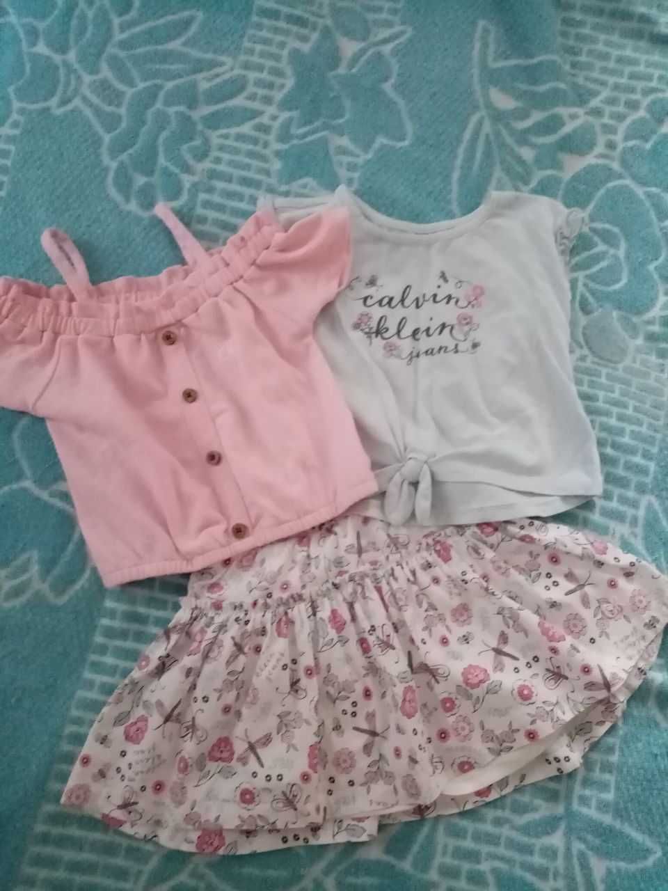 Calvin Klein одежда для девочки из США юбка и 2 топа 2-3 года