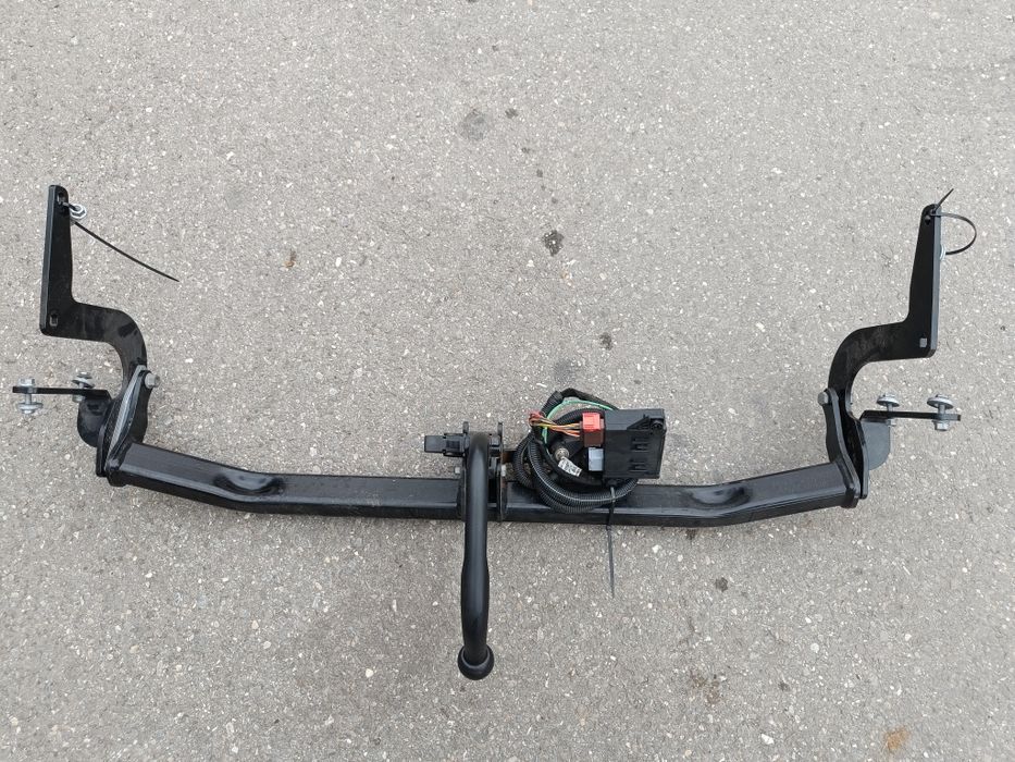 Pret redus pana pe 30.10. Carlig remorca Peugeot 308 II (2013-2021) -