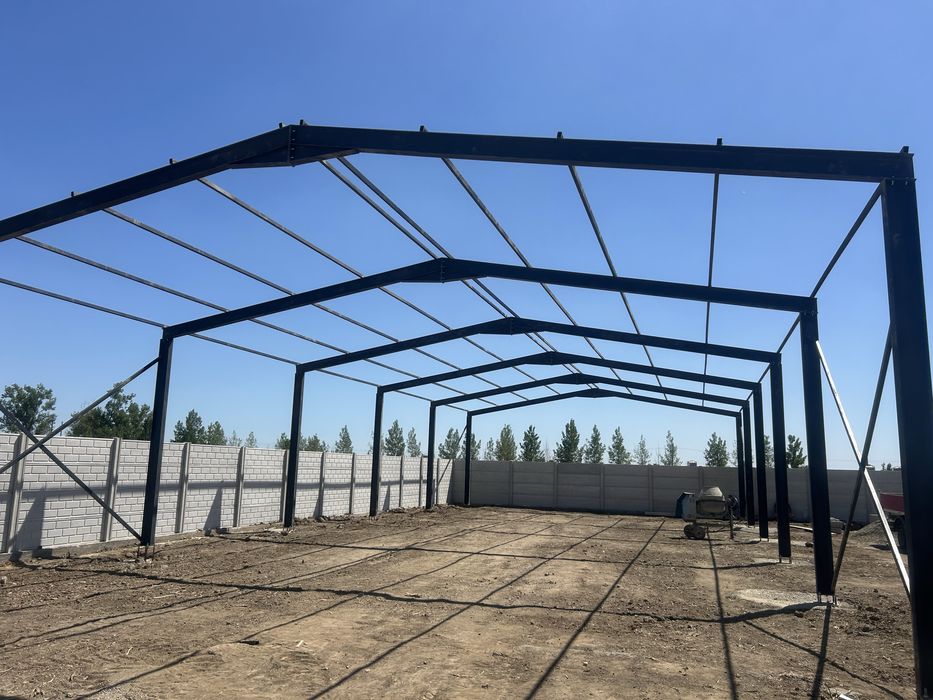 Vand din stoc hale metalice structuri metalice 10x20