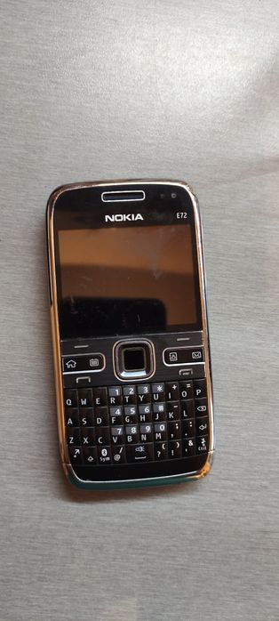 Мобилен телефон Nokia E72